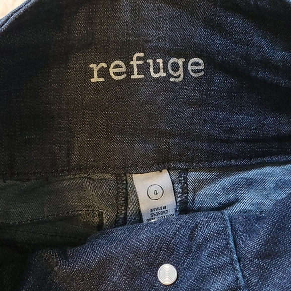 B1: Refuge-womens size 4 blue jean shorts - Picture 2 of 3